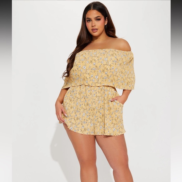 Fashionova- Jil romper (NWOT) - Picture 3 of 15